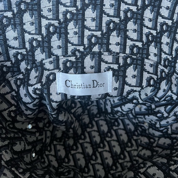 CHRISTIAN DIOR

Oblique Reversible Teddy-D Brim Bucket Hat 58 Black - Picture 3 of 4